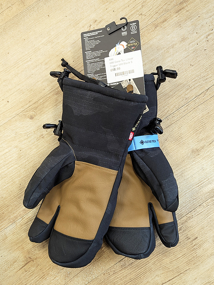 686 Gore-Tex Linear Trigger 2026 Mitt - Black - Image 2