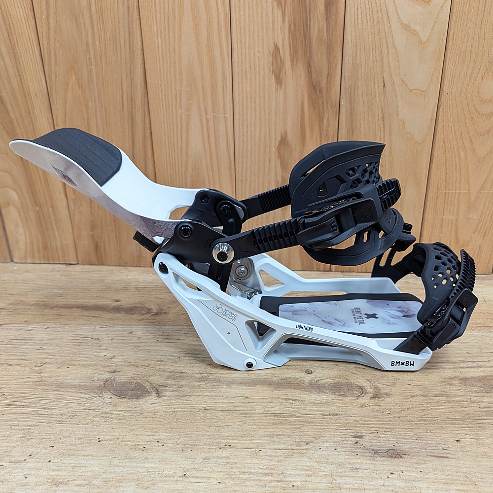 Bent Metal Lightning Supermatic - White - Image 4